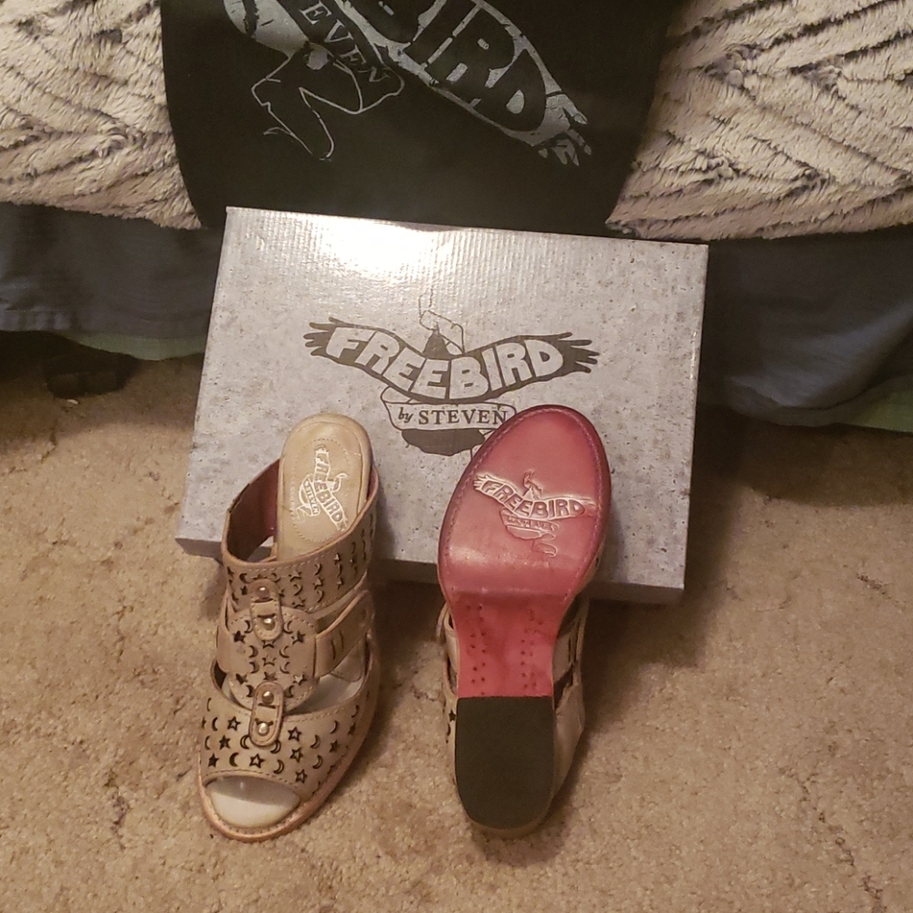 FreeBird leather sandals